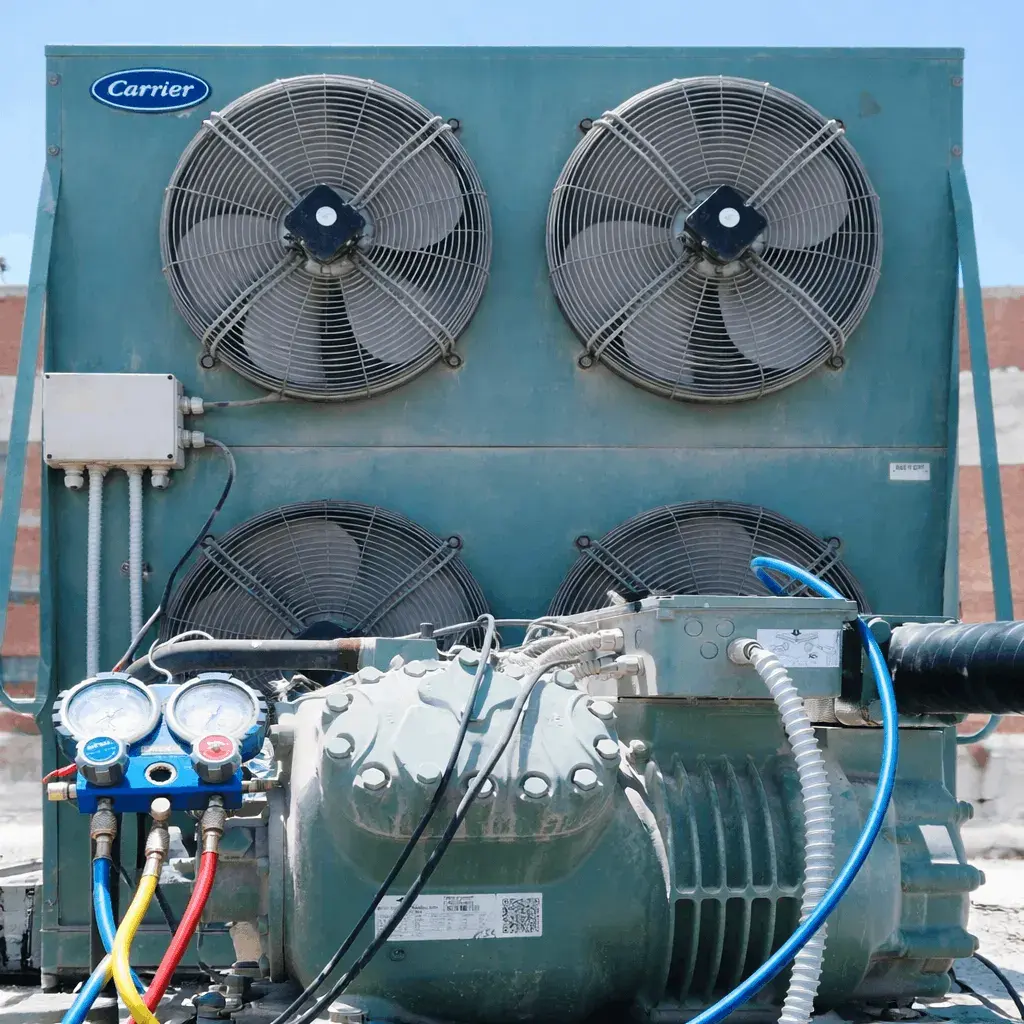 الصيانة والدعم الفني